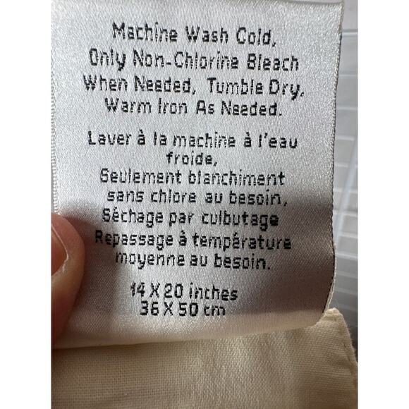 Williams-Sonoma Floral Embroidered Cotton Table Runner - 20 in x 14 in - Picture 6 of 7